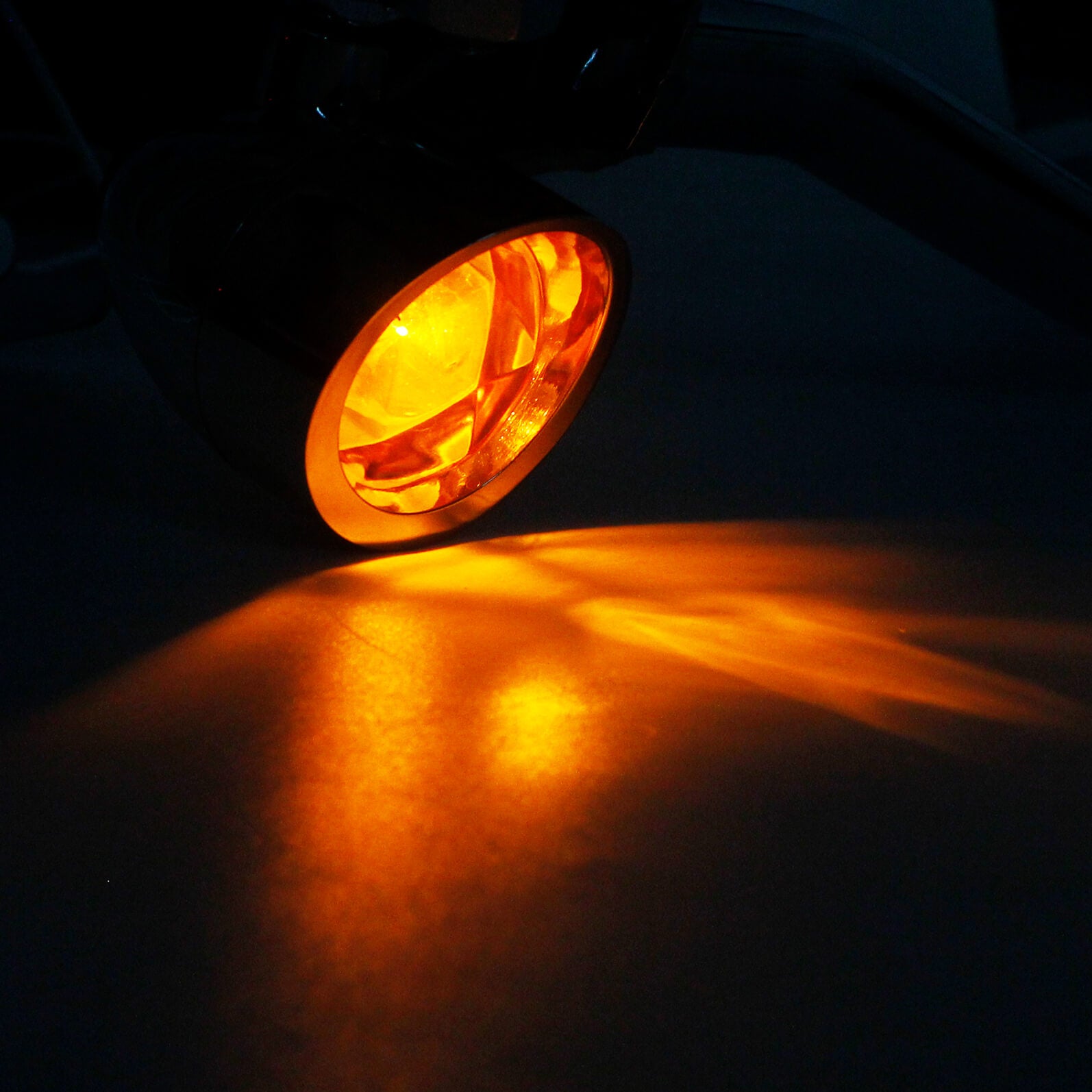 Auxiliary Lighting Bracket Spot Fog Light Turn Signal For Harley Street Glide Road King - zjmoto